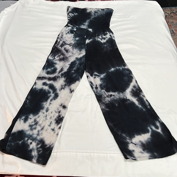 Antistar Black & White Tie Dye Strapless Cropped Jumpsuit w/ Pockets - Picture 2 of 3